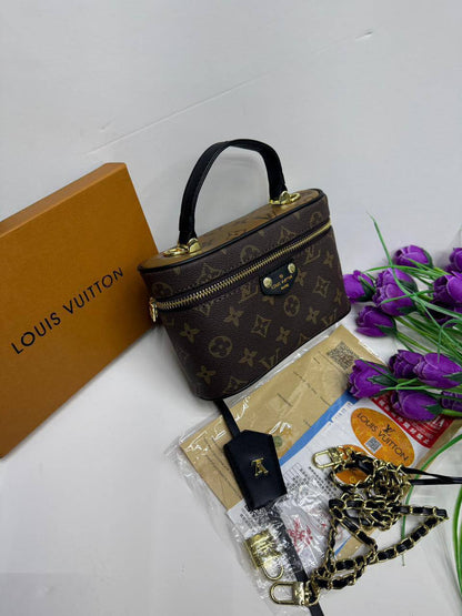 LV
New Model
90 dhs💓

with box🎁🎁🎁

Good Quality

Zain177
♥️♥️♥️