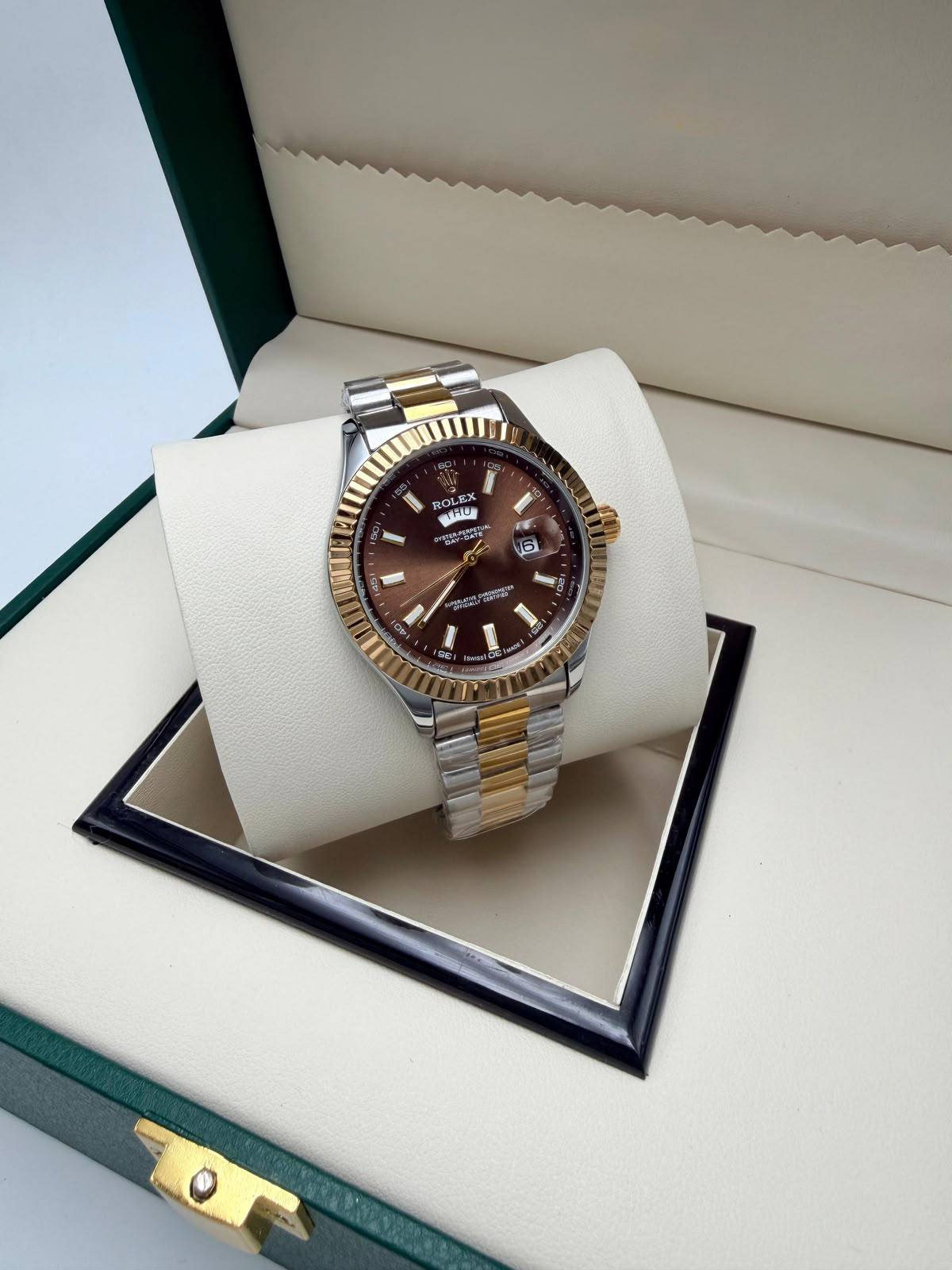 Rolex

60 dhs🇦🇪🇦🇪

Zain45
♥️♥️♥️