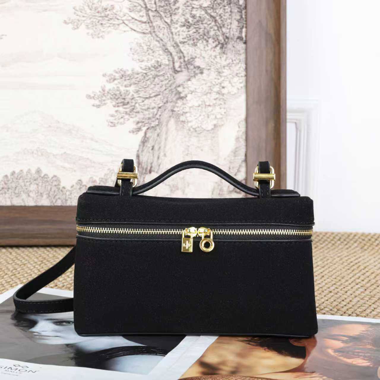 Loro Piana 

85 dhs✅ 

with box
🎁🎁🎁

Zain235
♥️♥️♥️