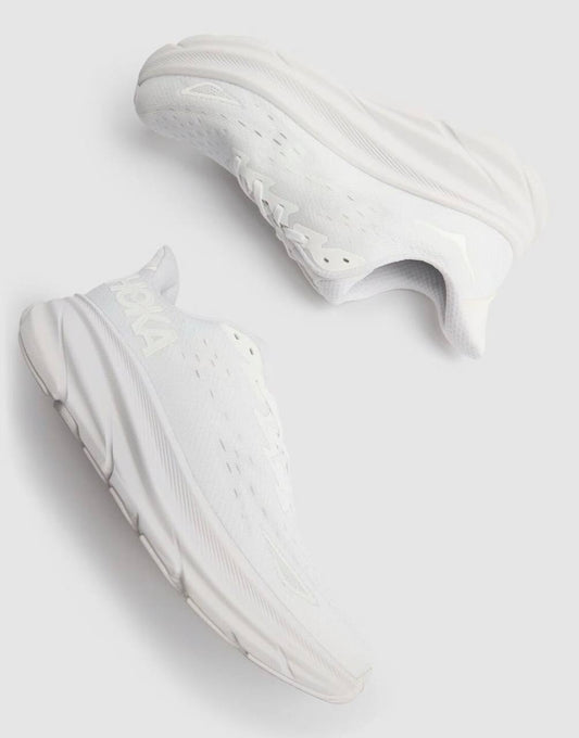 Hoka Clifton 9 ‘White’🤍
36-45 AVAILABLE 
210 dhs🇦🇪

Zain242
♥️♥️♥️