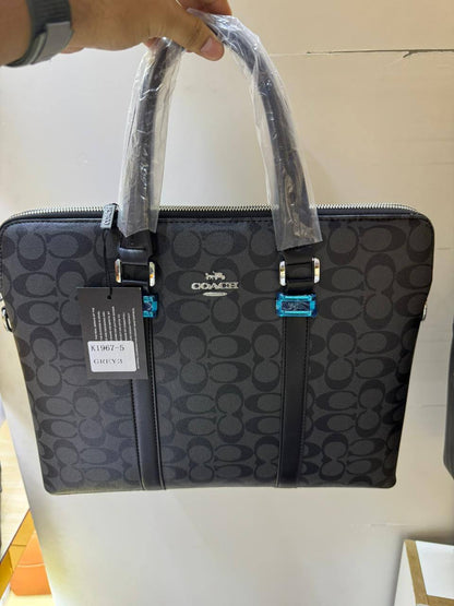 Laptop Bags
105 dhs✅
Good  quality

Zain74
♥️♥️♥️