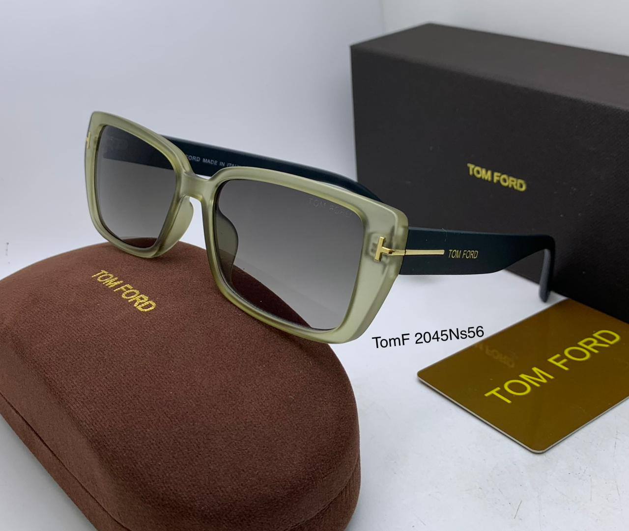 Tom Ford
70 dhs🌺

Zain126
♥️♥️♥️