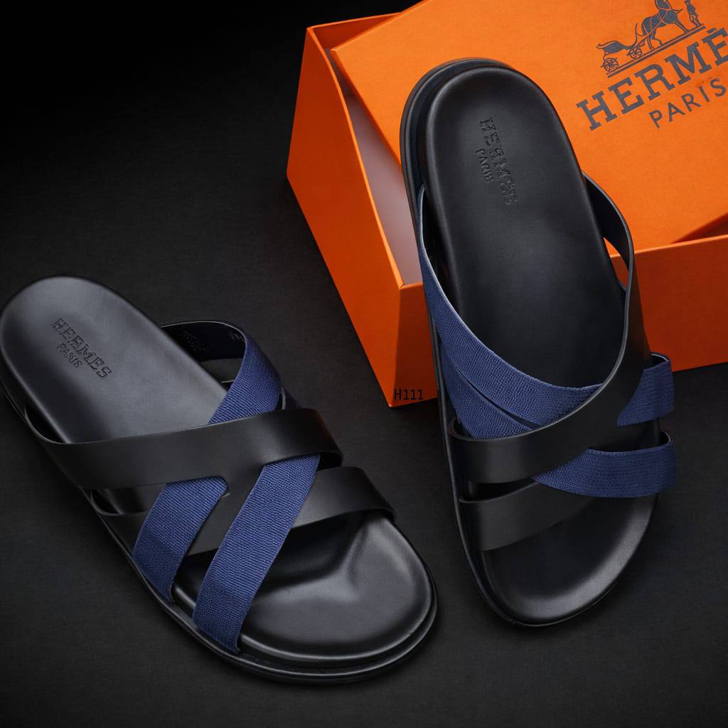 HERMES SANDAL FOR MEN

SIZES: 39 to 46 
WITH BOX & BAG
🎁🎁🎁

140 dhs❣️

Zain58
♥️♥️♥️