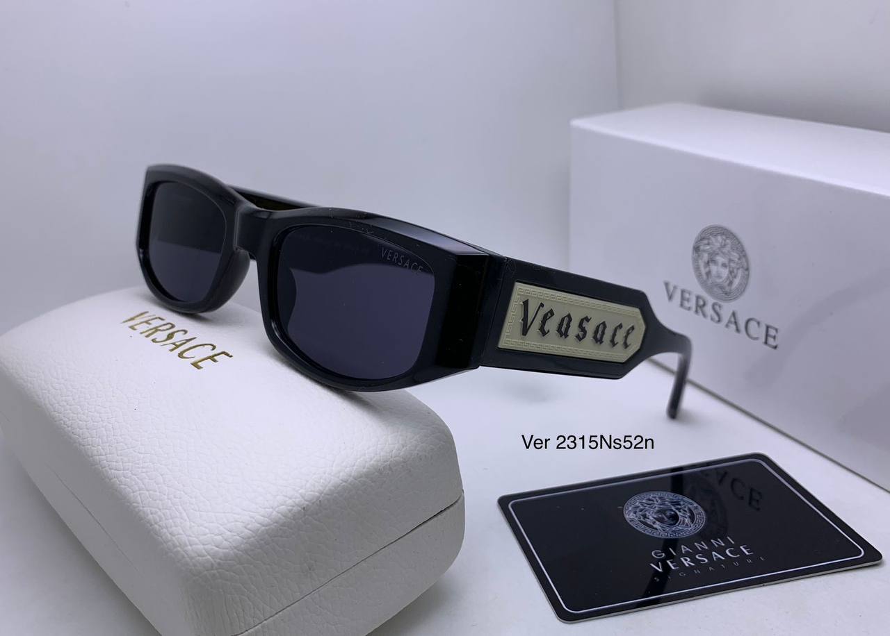 Versace
70 dhs✅

Zain126
♥️♥️♥️