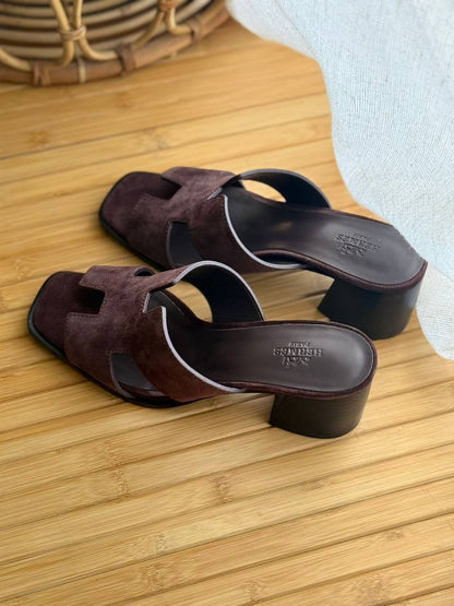 Hermes
AA quality
𝗦𝗶𝘇𝗲 𝟯𝟲 𝘁𝗼 𝟰𝟮 
450 dhs✅

Zain302
♥️♥️♥️