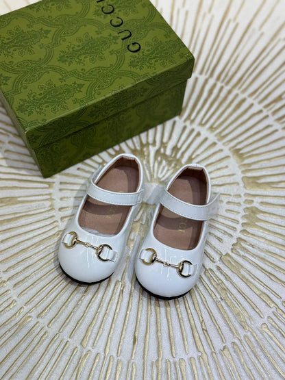 D&G
 Super master quality 😍
Size:21to28
230 dhs🌺

Zain261
♥️♥️♥️