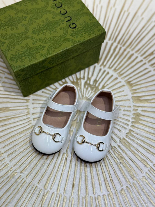 D&G
 Super master quality 😍
Size:21to28
230 dhs🌺

Zain261
♥️♥️♥️