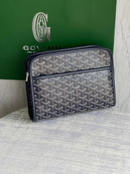 GOYARD
*Clutch bag* 
*Master quality* 
350 dhs🪙🖤

Zain179
♥️♥️♥️