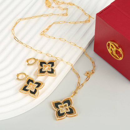 RC SET 
MASTER ✨💫
NECKLACE EARRINGS
170 DHS✅
WITH BOX AND PAPER BAG🛍️🎁

Zain89
♥️♥️♥️