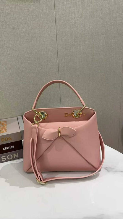 Dior

110 dhs✅

with box
🎁🎁🎁

Zain203
♥️♥️♥️