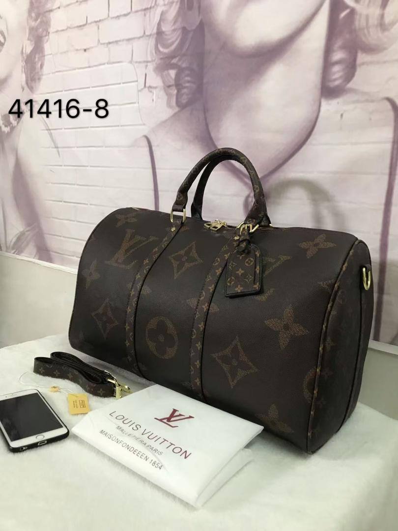 LV Travel Bags
115 dhs✅ 
high quality 
55cm

Zain26
♥️♥️♥️