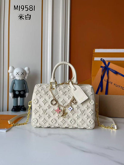 LV
Master🌺
25cm 
270 dhs✅

Zain189
♥️♥️♥️