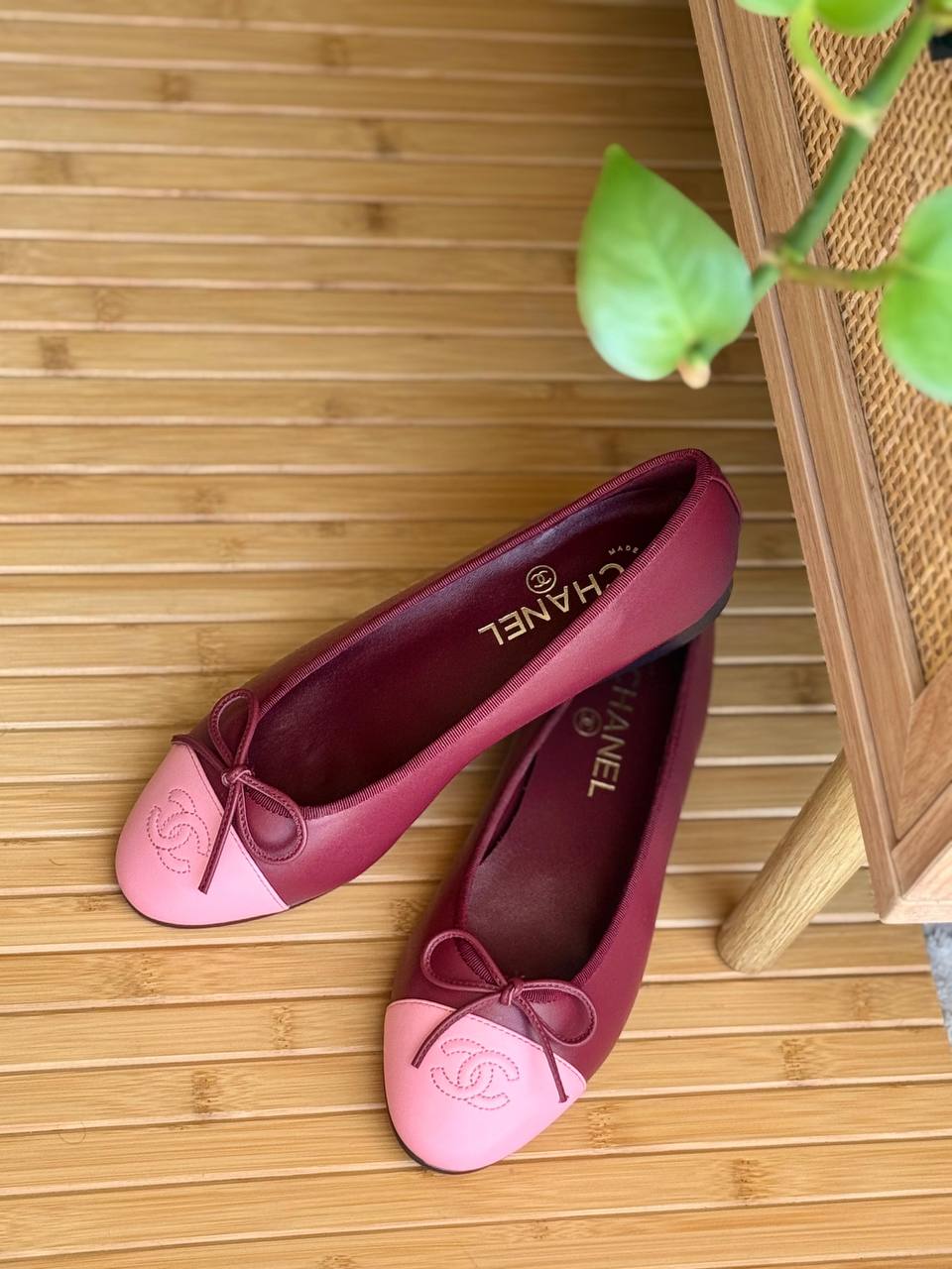 Chanel
𝗦𝗶𝘇𝗲 𝟯𝟱 𝘁𝗼 𝟰𝟮 
Super Master 
450 dhs✅

Zain178
♥️♥️♥️