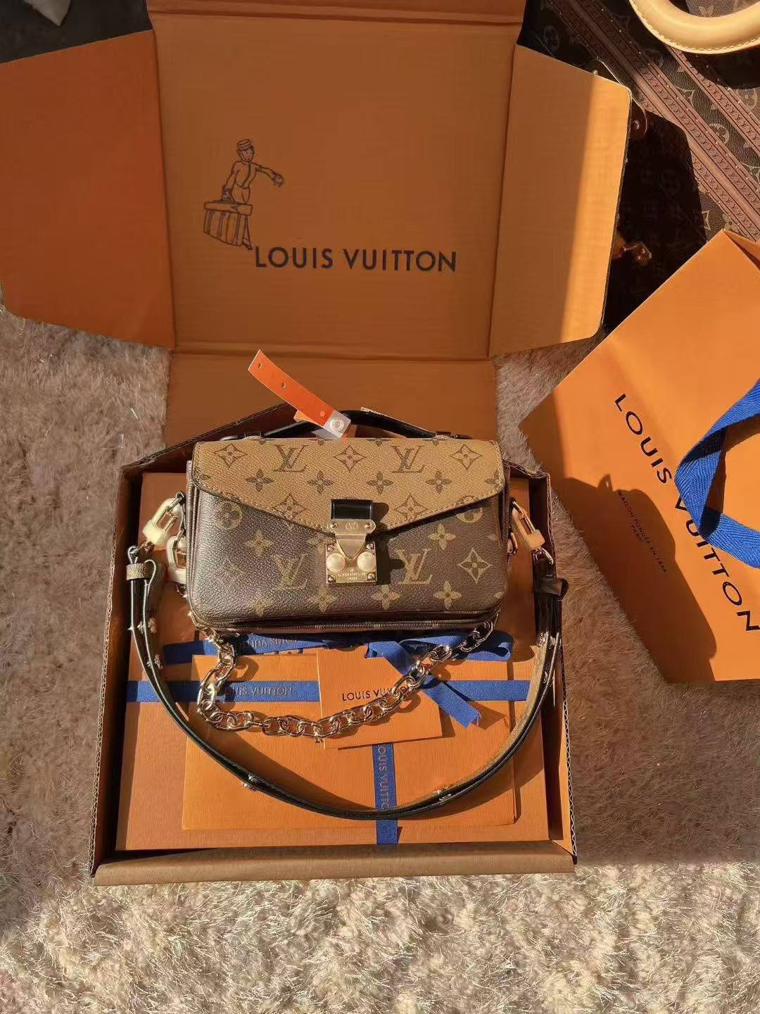 LV

290 dhs🇦🇪🇦🇪

Zain153
♥️♥️♥️