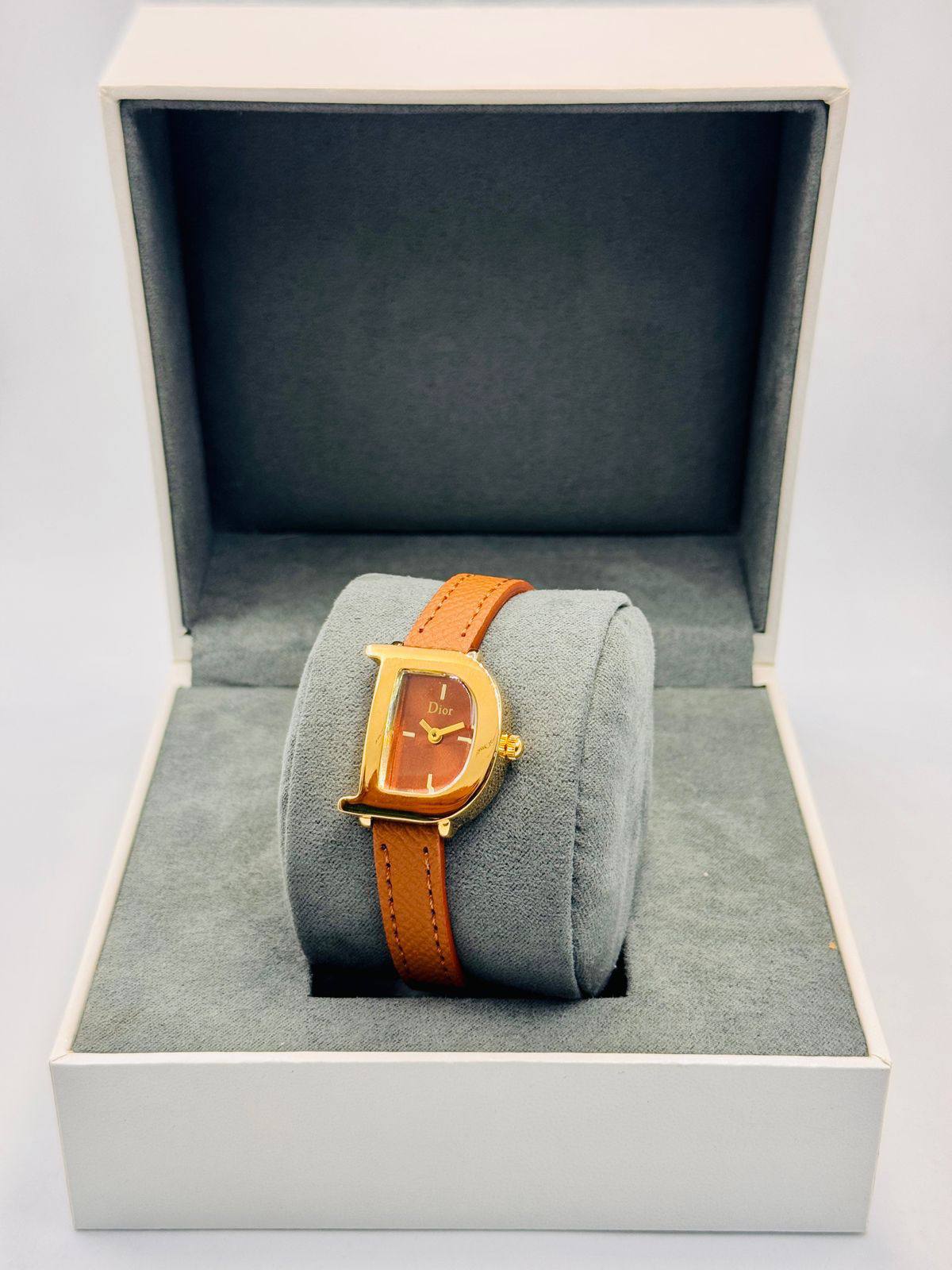 Dior ladies
*New Arrival*🔥
55 dhs🗽

Zain08
♥️♥️♥️