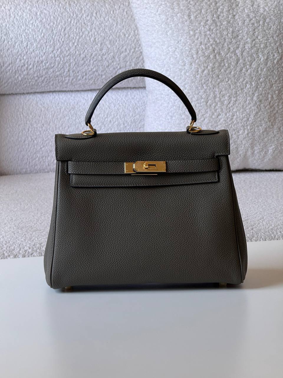Hermes
kelly togo 28cm💥Master quality ✅with box📦
420 dhs💓

Zain52
♥️♥️♥️