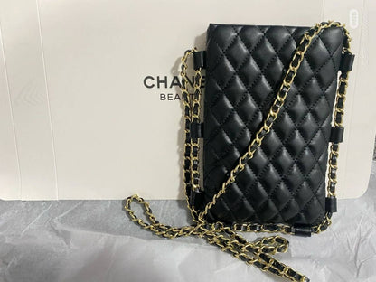 Chanel

70 dhs🪙🌨️

Size 13*19

Have box
🎁

Zain07
♥️♥️♥️