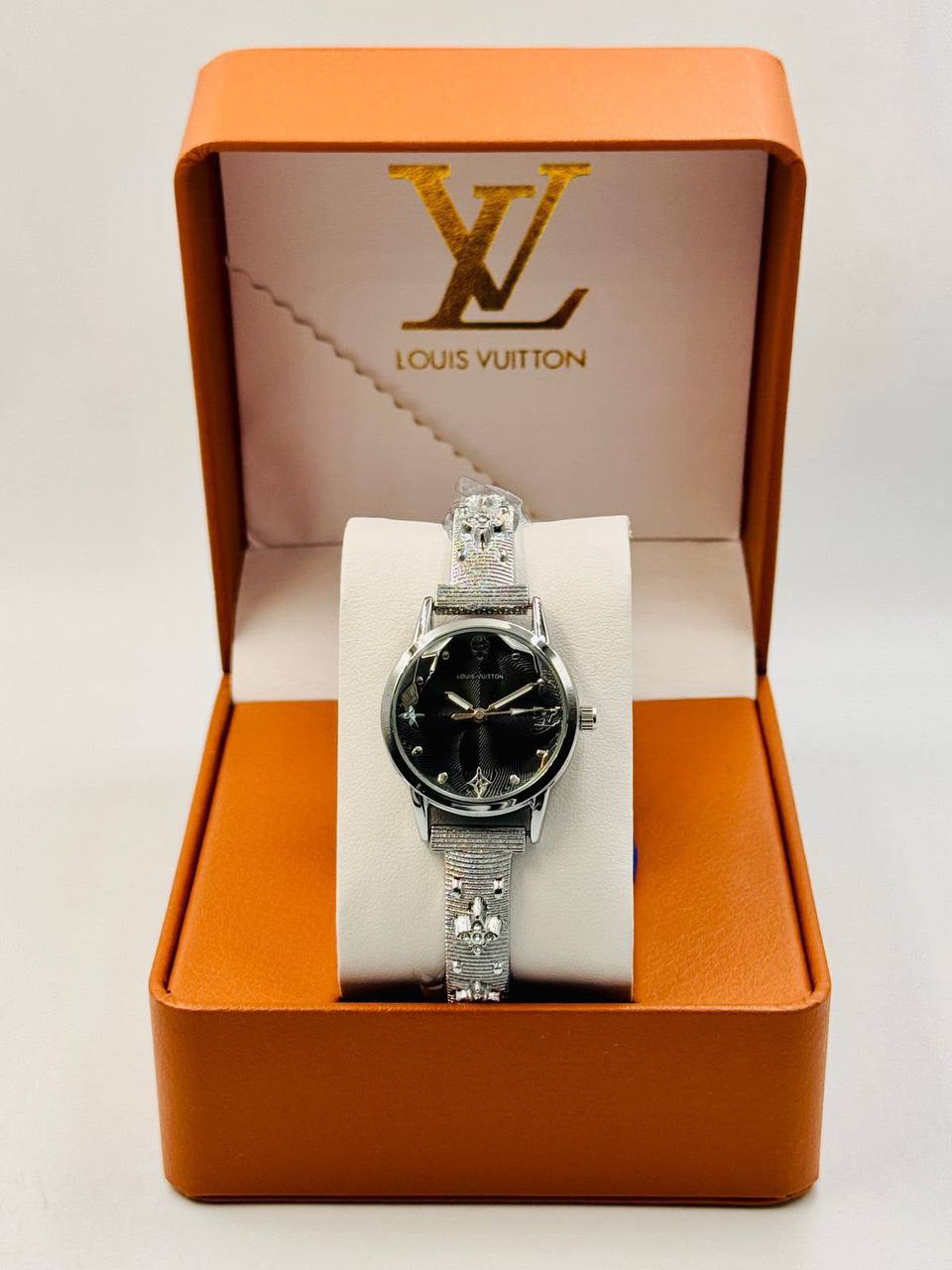 Lv ladies 
55 dhs✅

Zain08
♥️♥️♥️