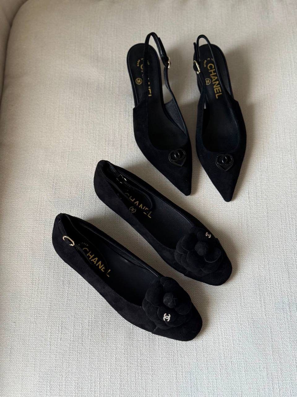 Chanel
AA Quality
Size 36 to 41
450 dhs🇦🇪🇦🇪

Zain288
♥️♥️♥️