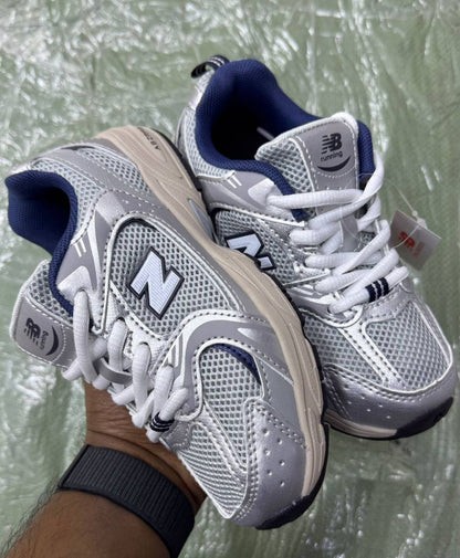 NB
Size 28 TO 35 
Baby size 
105 dhs✅

Zain183
♥️♥️♥️