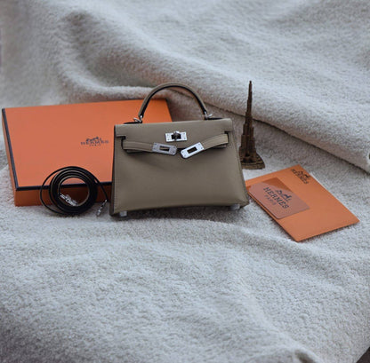 Hermes Kelly 
           19Cm
330 dhs❣️

Zain131
♥️♥️♥️