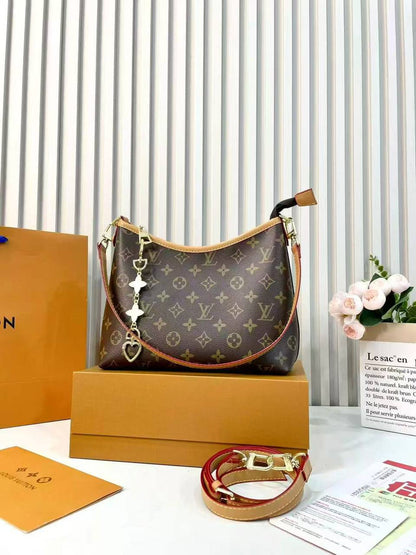 LV
with box
🎁🎁🎁

120 dhs✅

Zain143
♥️♥️♥️