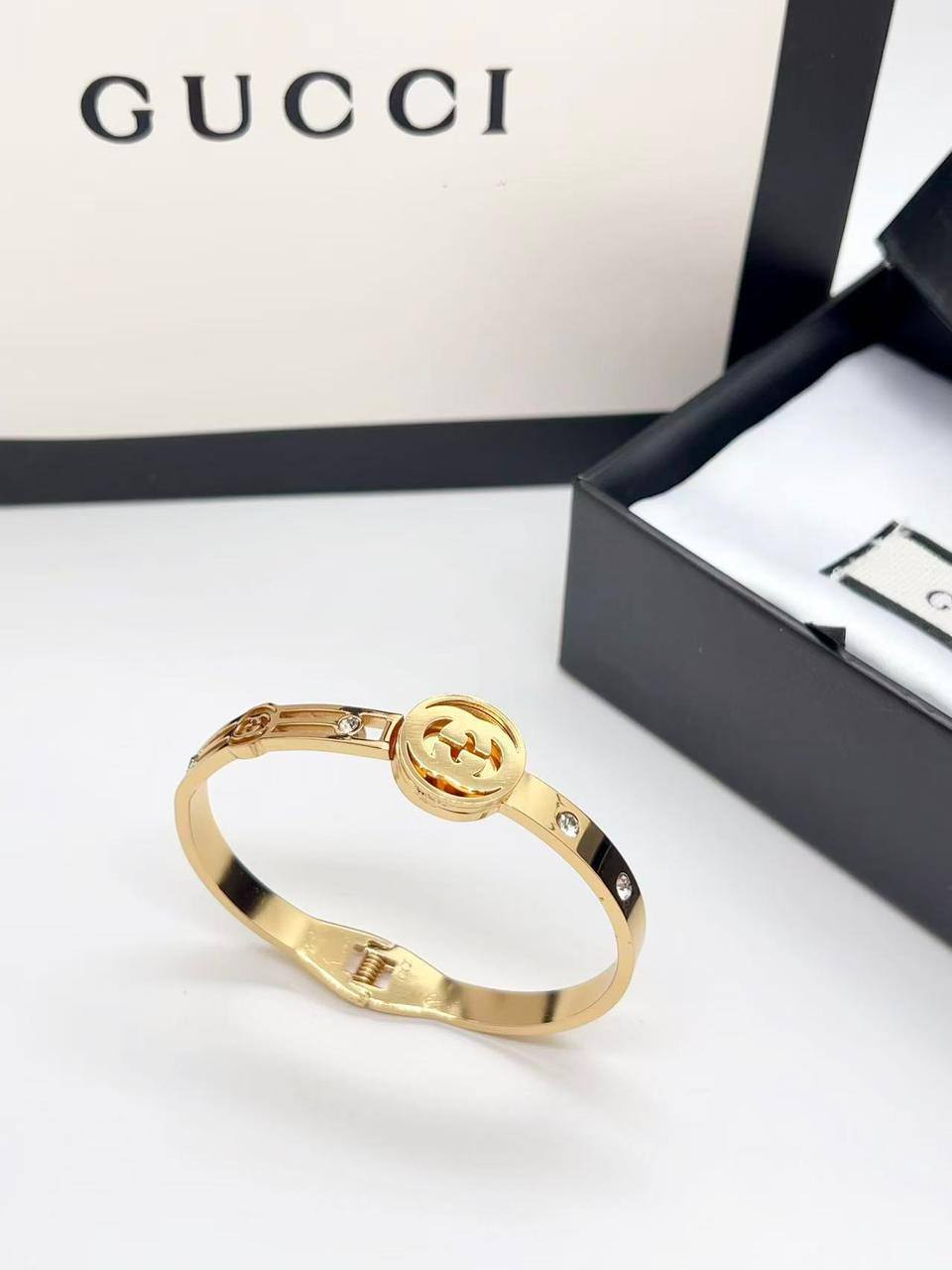 Bangles

20 dhs💚

normal box🎁

Zain216
♥️♥️♥️