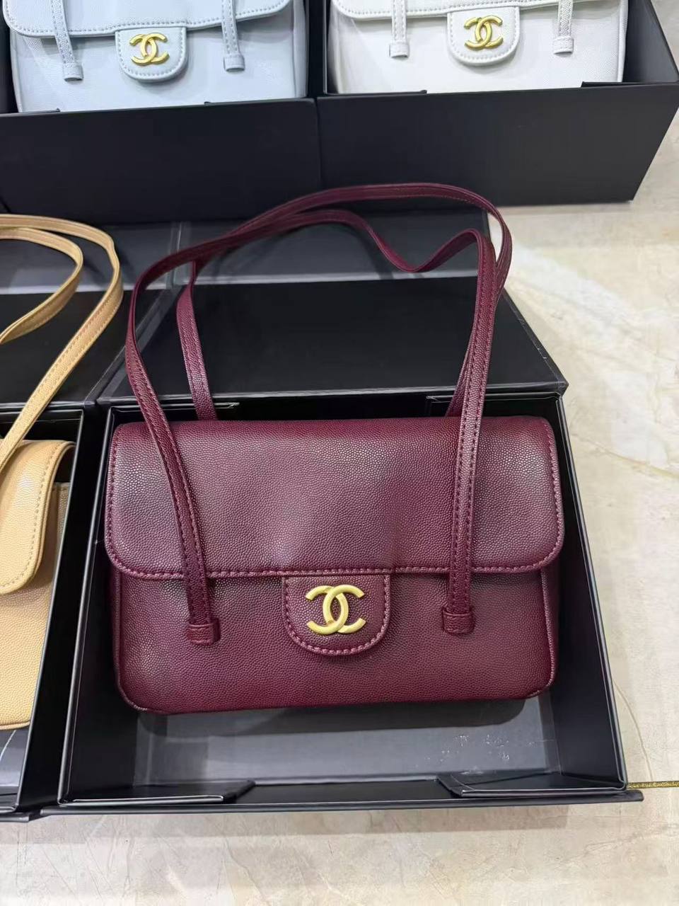 Chanel
with box
100 dhs💓

Zain143
♥️♥️♥️
