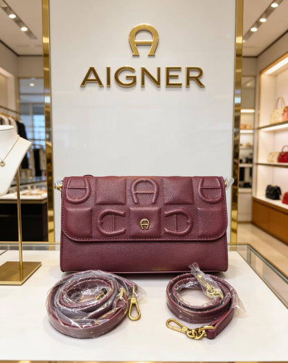 Aigner
90 dhs💛
with box

Zain07
♥️♥️♥️
