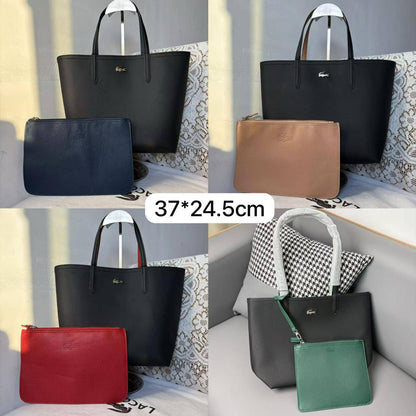 🐊 LACOSTE 2 Face
1⃣️First quality 
Medium Size: 37 * 24.5 cm
75 dhs✅

Zain115
♥️♥️