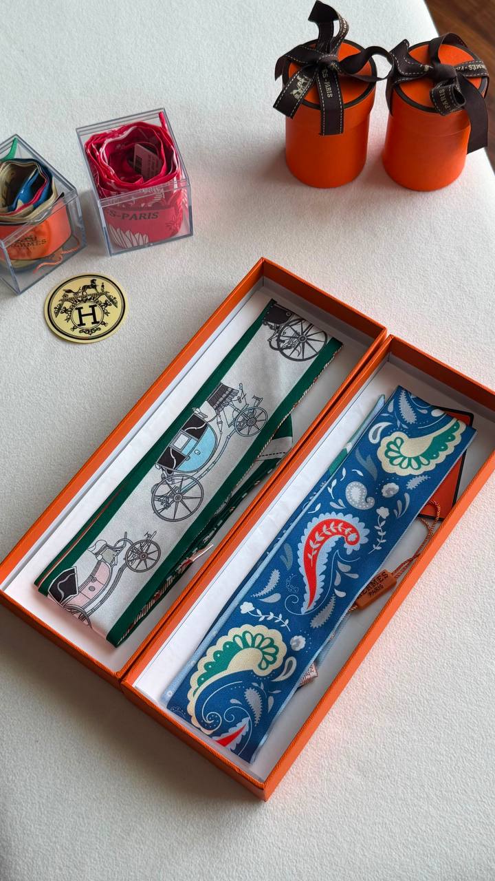 Hermes 
*Twilly Scarf* 
*With orginal packing*  🎁
250 dhs🇦🇪🇦🇪
*VIP QUALITY*

Zain280
♥️♥️♥️