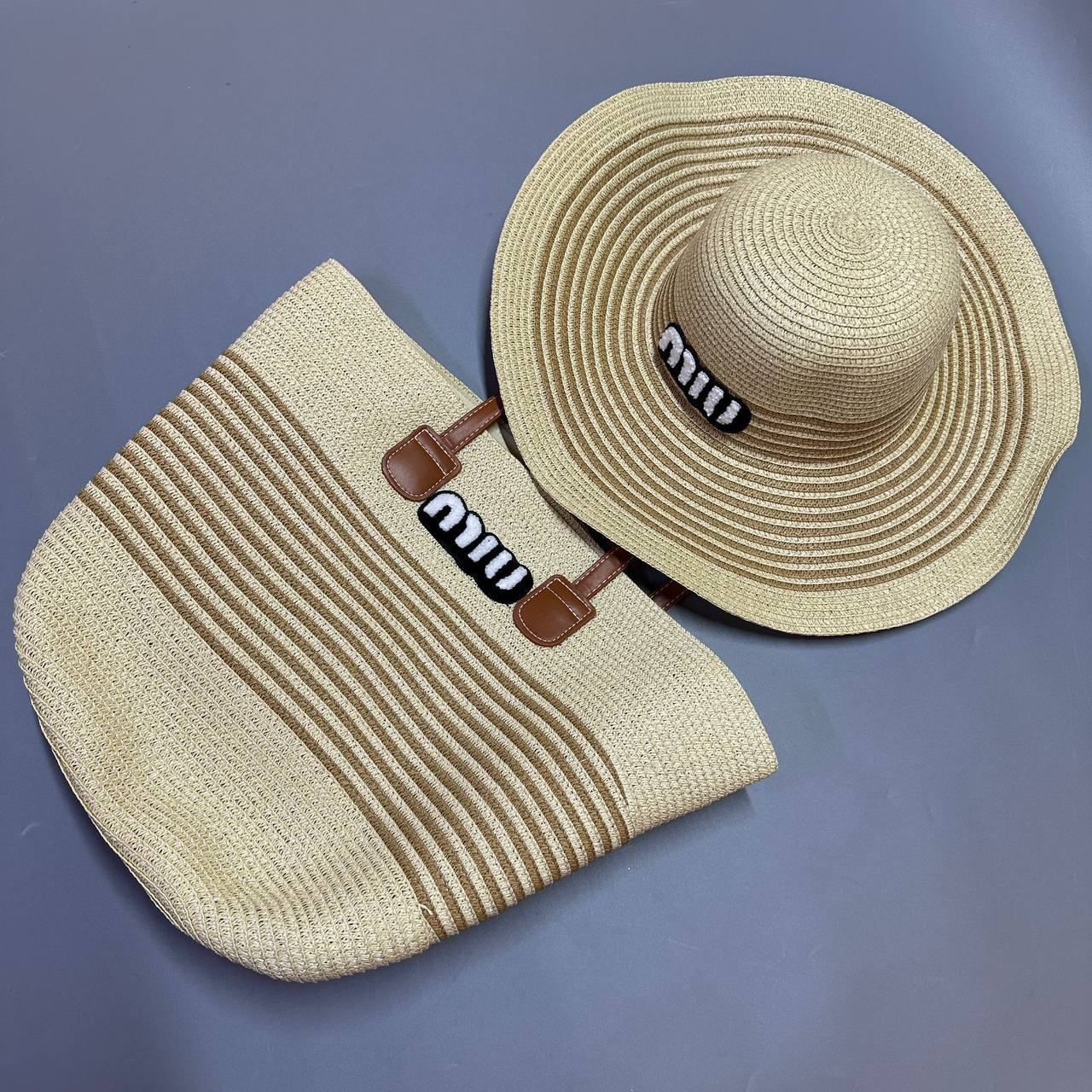 BEACH BAG Set
GOOD QUALITY ,BAG AND HAT ONE SET ONLY 
90 dhs✅

Zain39
♥️♥️♥️