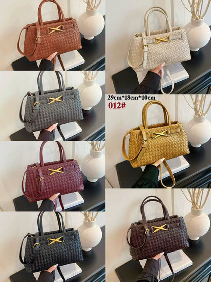 BOTTEGA 
GOOD QUALITY 
120 dhs✅

Zain39
♥️♥️♥️