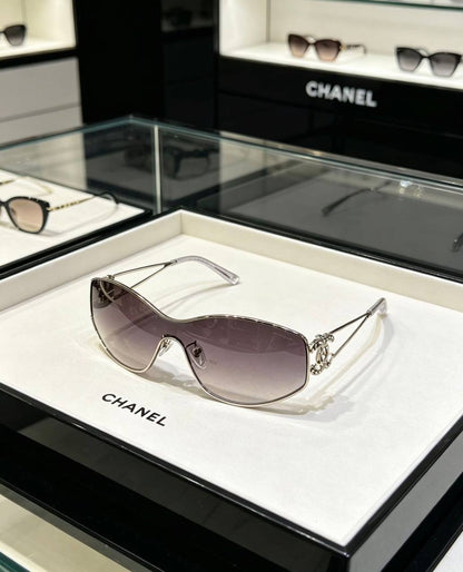 *Sunglasses 🕶️ ❤️‍🔥*
Super master quality 💯
With master box 🗃️ 
And paper bag 🛍️
170 dhs✅

Zain216
♥️♥️♥️