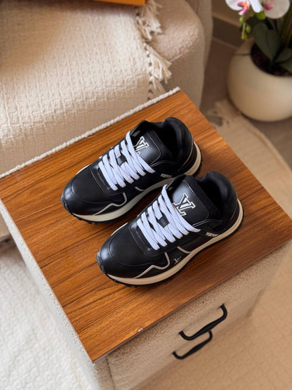 Run Away Maxi Sneaker
*AAA Quality*
*size:40 to 46*
600 dhs🪙💚

Zain185
♥️♥️♥️