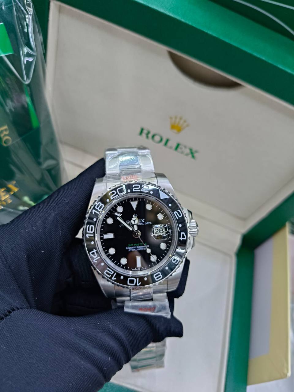 Rolex original luck 
automatic for mens 
370 dhs✅
with box 🥰👍

Zain25
♥️♥️♥️