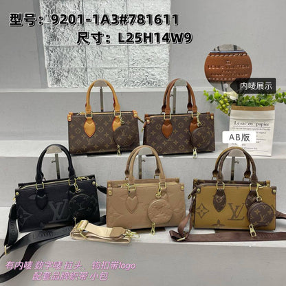 LV
25*14*9cm
75 dhs🪙💕

Zain17
♥️♥️♥️