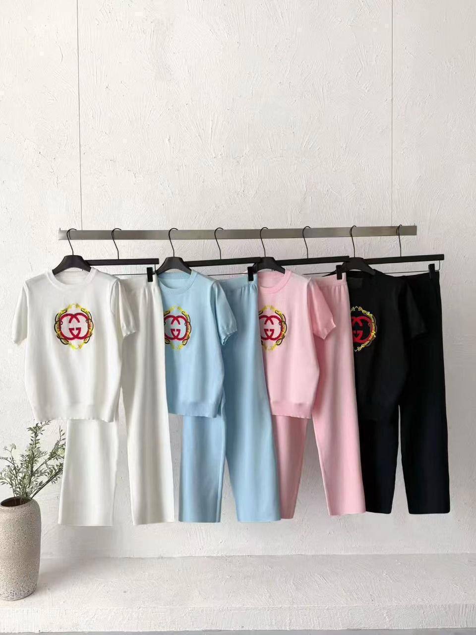 Miu
Celine
Gucci
Sets

105 dhs
Free size 

Zain17
♥️♥️♥️