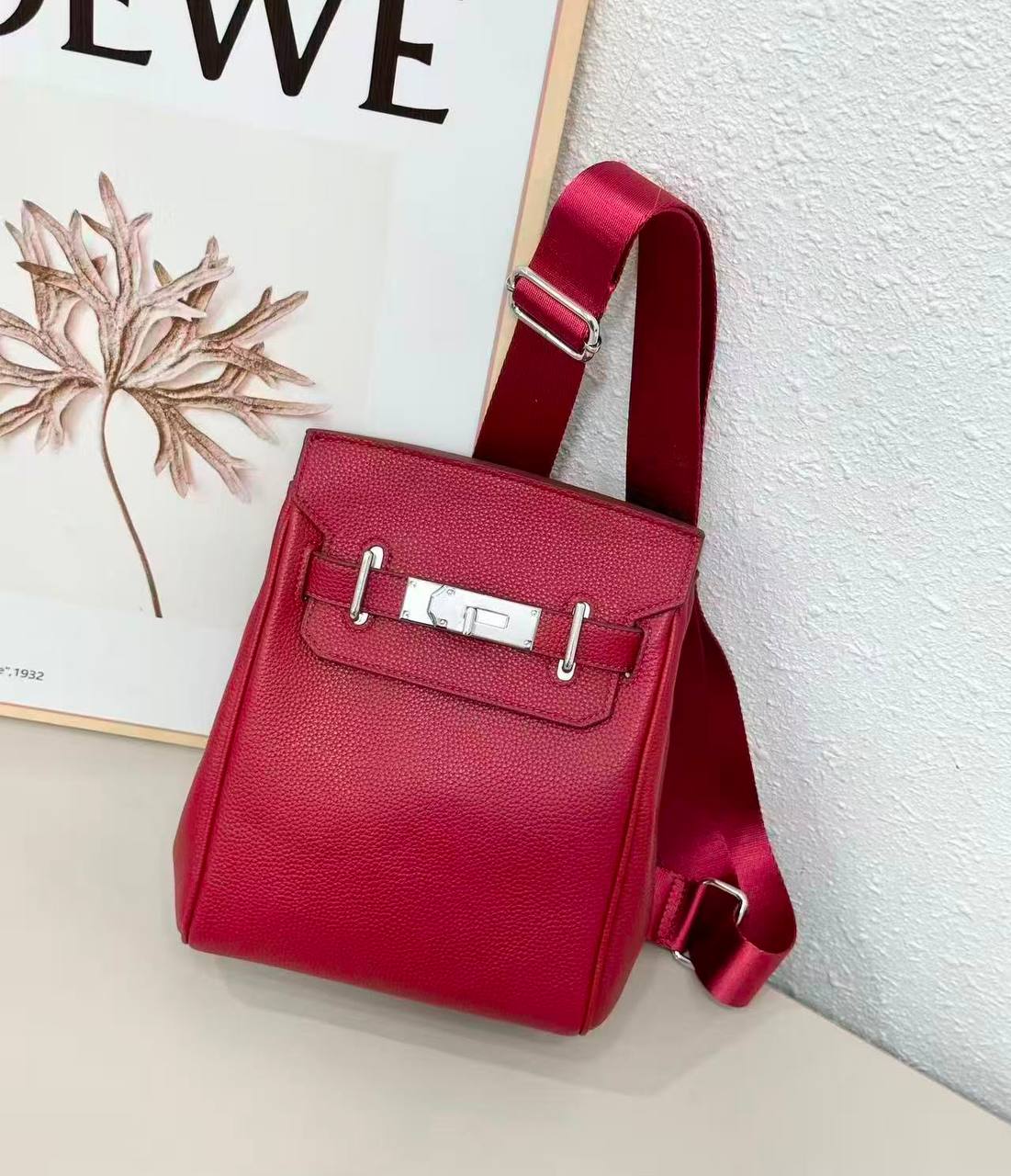 HERMES 

NEW DESIGN 

GOOD QUALITY 

WITH BOX 

110 DHS🇦🇪🇦🇪🇦🇪
Zain295
♥️♥️♥️