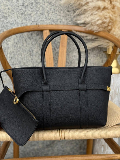 LORO PIANA
26cm
380 dhs🪙🌨️
Top quality

Zain167
♥️♥️♥️