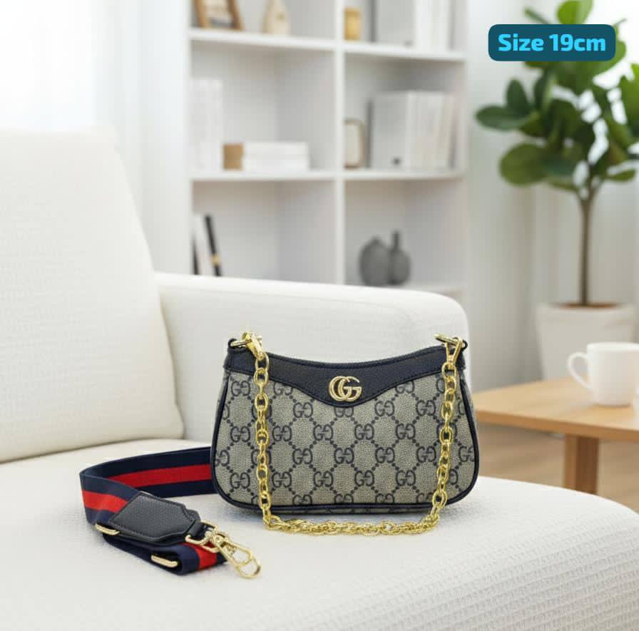 Gucci
Good quality 
with box 
🎁🎁🎁

90 dhs🪙🌨️

Zain186
♥️♥️♥️