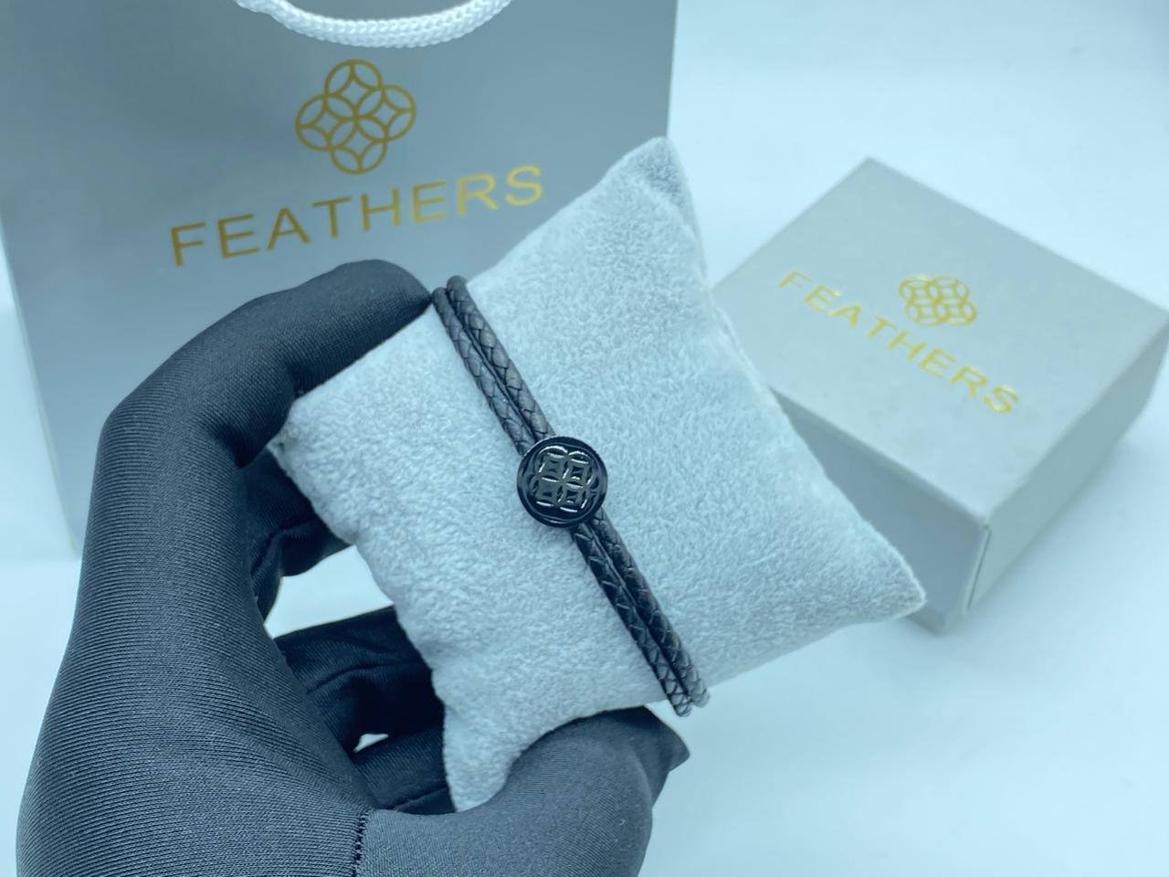 Bracelet 
55 dhs💓
+Box and paper bag🎁

Zain33
♥️♥️♥️