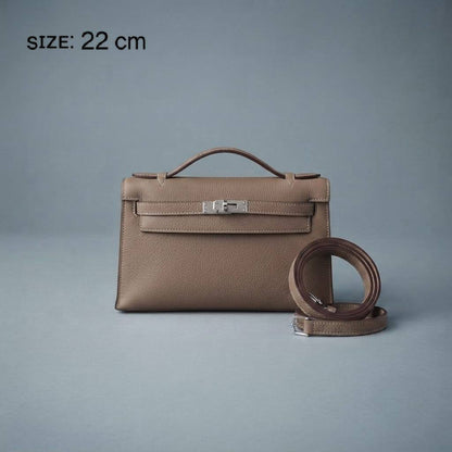 Hermes ᴋᴇʟʟʏ ᴘᴏᴜᴄʜᴇᴛᴛᴇ
sɪʟᴠᴇʀ ʜᴀʀᴅᴡᴀʀᴇ
ᴡɪᴛʜ ʟᴏɴɢ ʙᴇʟᴛ sᴛʀᴀᴘ
sɪᴢᴇ : 22 cm

100 dhs✅

Zain31
♥️♥️♥️