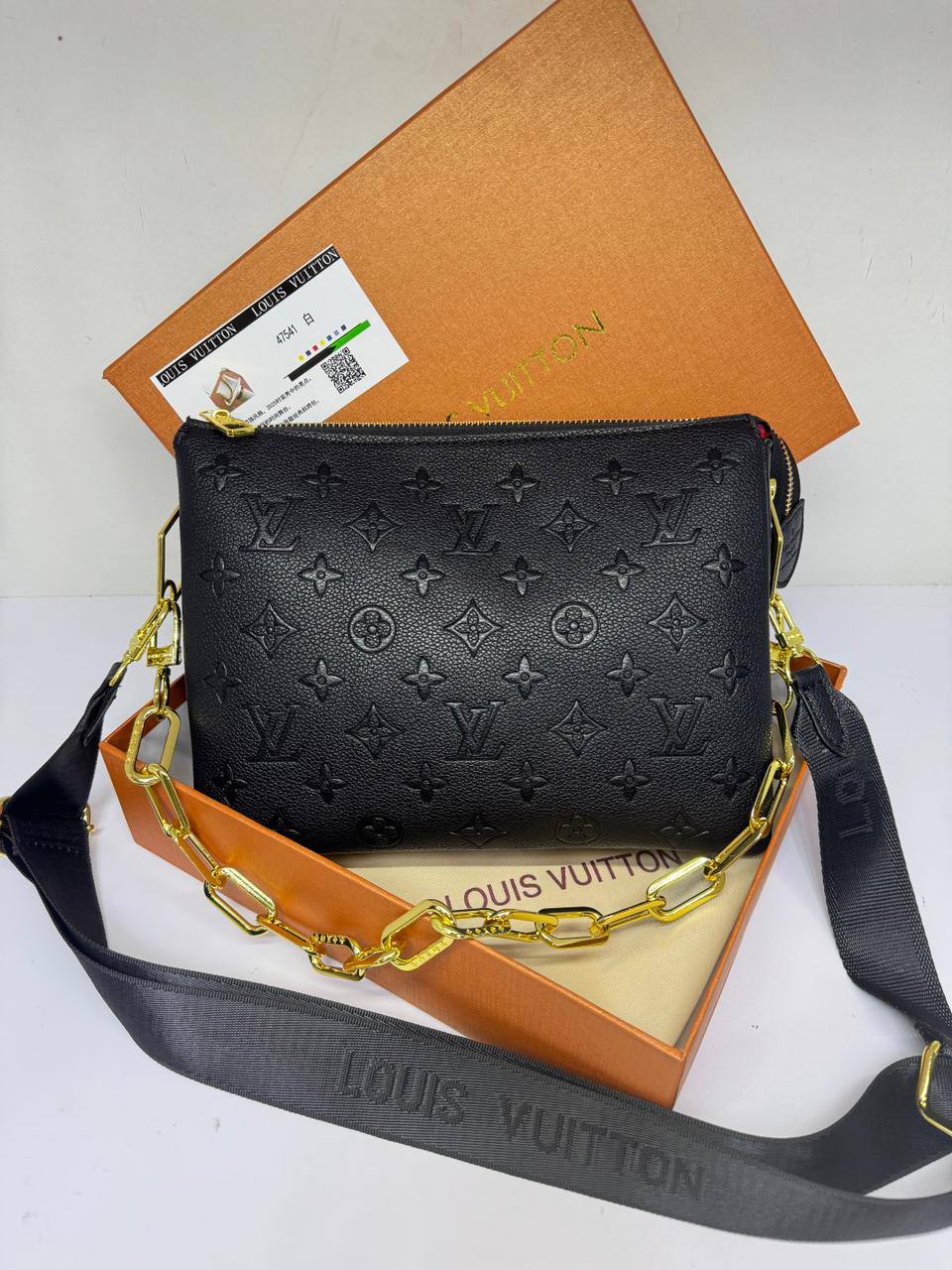 LV
High quality 

With box 🎁🎁🎁

105 dhs💓

Zain50
♥️♥️♥️