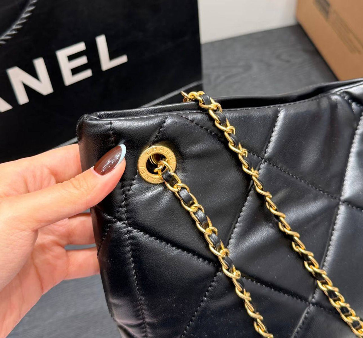 CHANEL 

NEW CAME 

GOOD QUALITY
115 dhs🇦🇪🇦🇪

Zain295
♥️♥️♥️