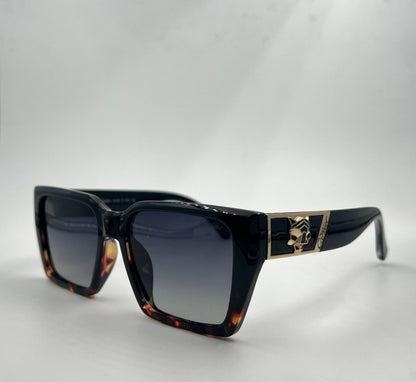 Cartier💥
Sunglasses 🕶️ 
good quality 💯
With master box 🗃️ 
50 dhs❤️

Zain273
❤️❤️❤️
