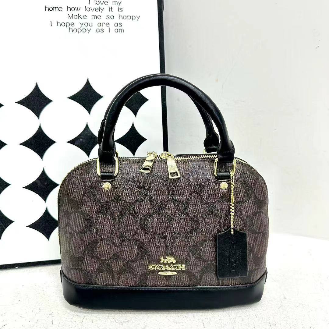Coach
70 dhs✅

Zain232
♥️♥️♥️