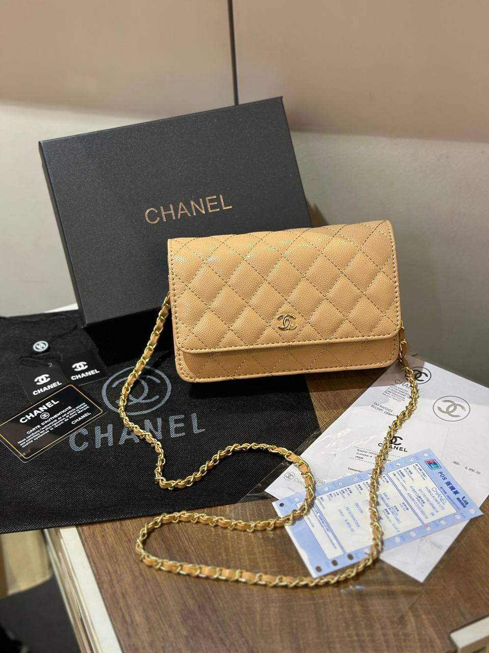 Chanel

withbox 
🎁🎁🎁

90 dhs🪙🌨️

Zain143
♥️♥️♥️