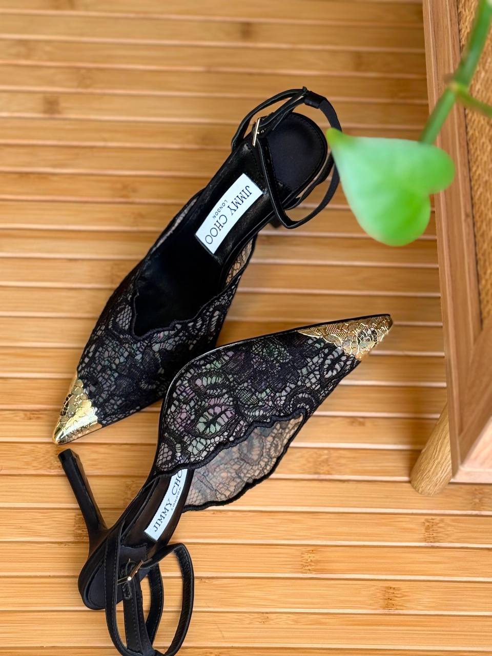 Jimmy Choo
Vip Quality
𝗦𝗶𝘇𝗲 𝟯𝟲 𝘁𝗼𝗼 𝟰𝟭 
490 dhs✅

Zain303
♥️♥️♥️