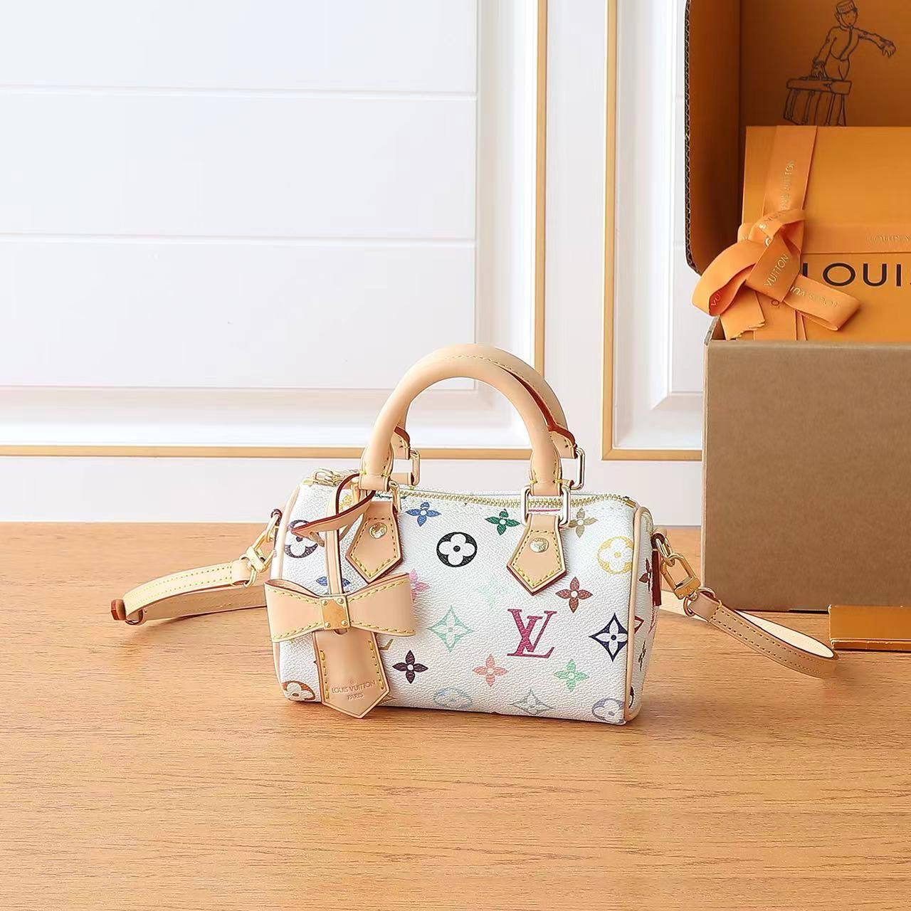 LV - Bottega
Master Bags
For Price 👇 WTSP Text Zain 0568585901

Zain111
Zain192
♥️♥️♥️